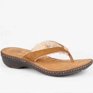 UGG HAMOA TAN EMBOSSED SHEEPSKIN THONGS (7)